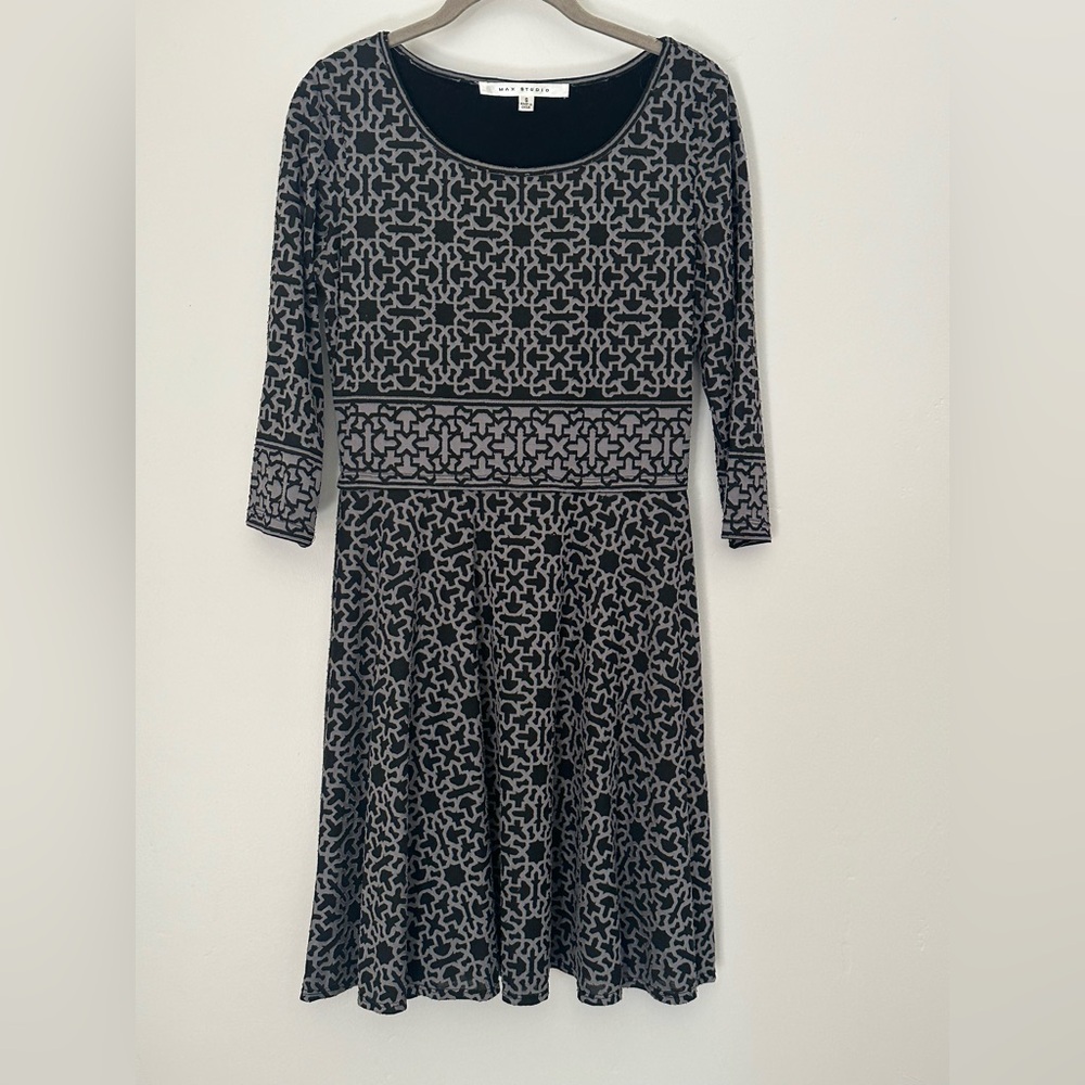 Max Studio Black and Gray Geometric 3/4 Sleeve Dress